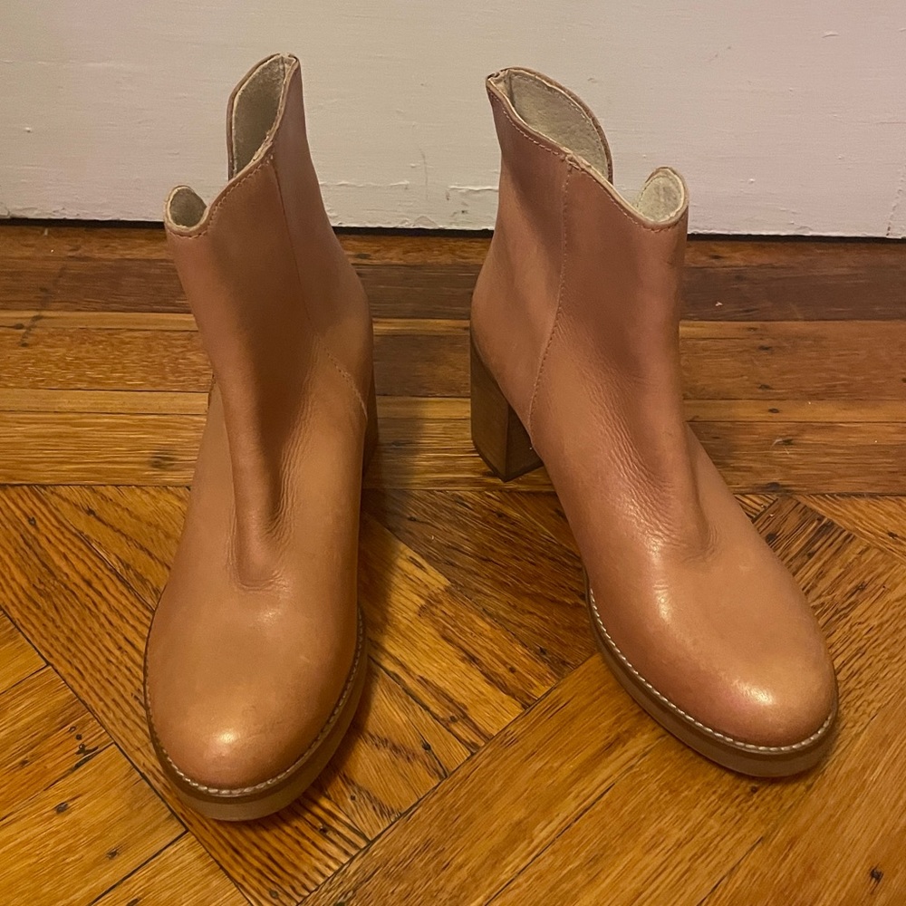 Anthropologie MTNG Originals Becca Brown Leather Ankle Boots Like New👢 - Picture 4 of 9